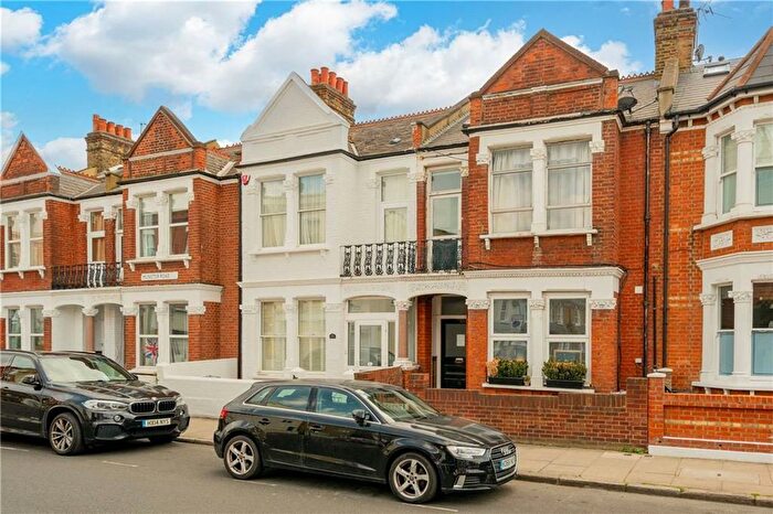 Studio To Rent In Munster Road, Bishops Par, SW6