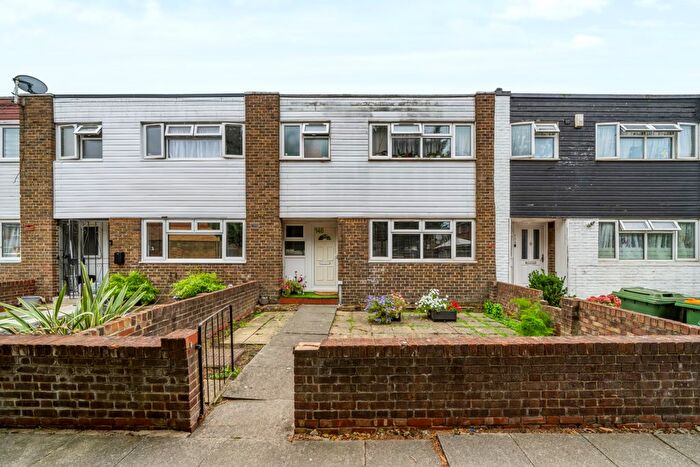3 Bedroom Terraced House For Sale In Hooper Road, London, E16