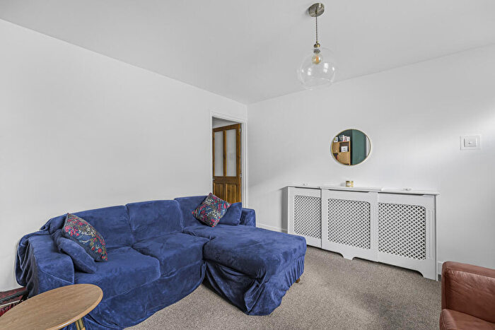2 Bedroom Terraced House For Sale In Spring Vale South, Dartford, DA1