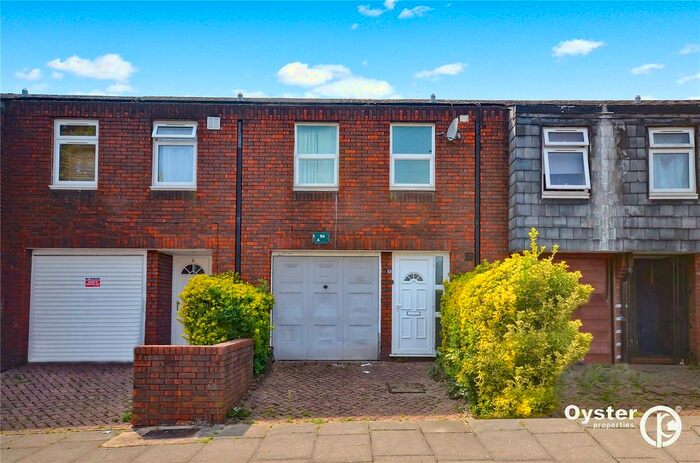 3 Bedroom Terraced House To Rent In Colebrook Way, London, N11