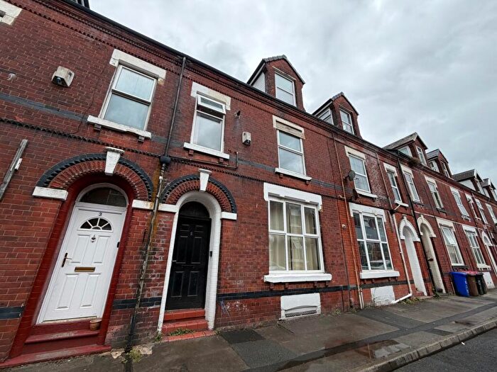 5 Bedroom Terraced House For Sale In Cliff Avenue, Salford, M7