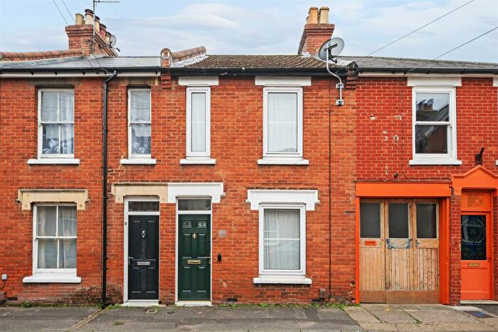 2 Bedroom Terraced House To Rent In Dews Road, Salisbury, SP2