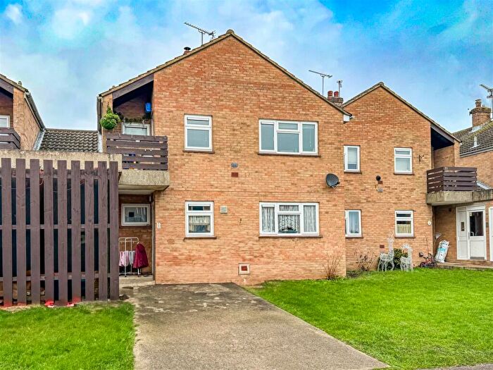 2 Bedroom Flat For Sale In , Sonters Down, Rettendon, Chelmsford, Essex, Cm, CM3