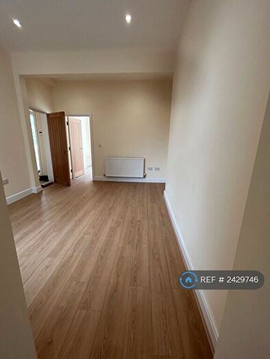 2 Bedroom Flat To Rent In Broughton Drive, Liverpool, L19
