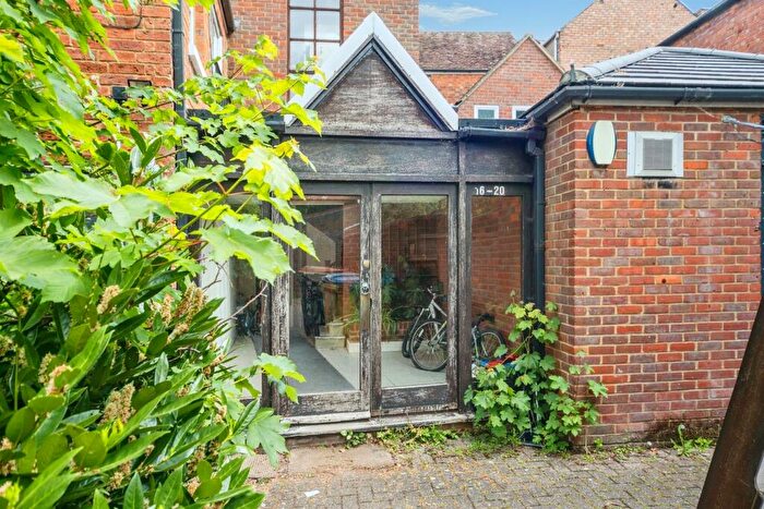 2 Bedroom Apartment For Sale In Cofferidge Close, Stony Stratford, Milton Keynes, MK11