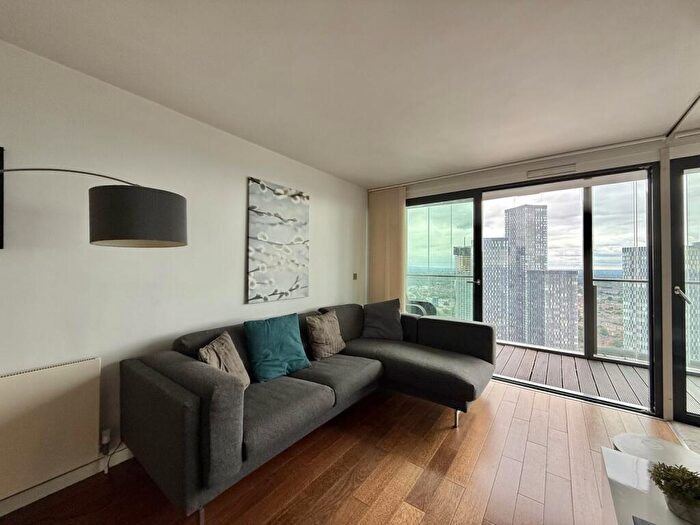 2 Bedroom Apartment To Rent In Apartment Beetham Tower, Deansgate, Manchester, M3