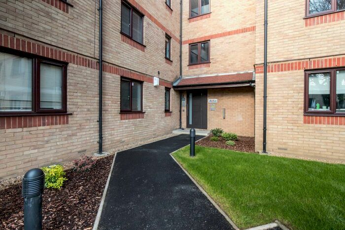 1 Bedroom Flat To Rent In Myers Lane, London, SE14