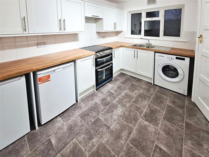 2 Bedroom Flat To Rent In Northlands Road, Southampton, Hampshire, SO15