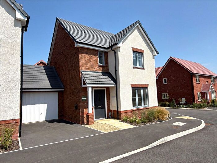 3 Bedroom Link Detached House For Sale In Fulljames Crescent, Ashleworth, Gloucester, Gloucestershire, GL19