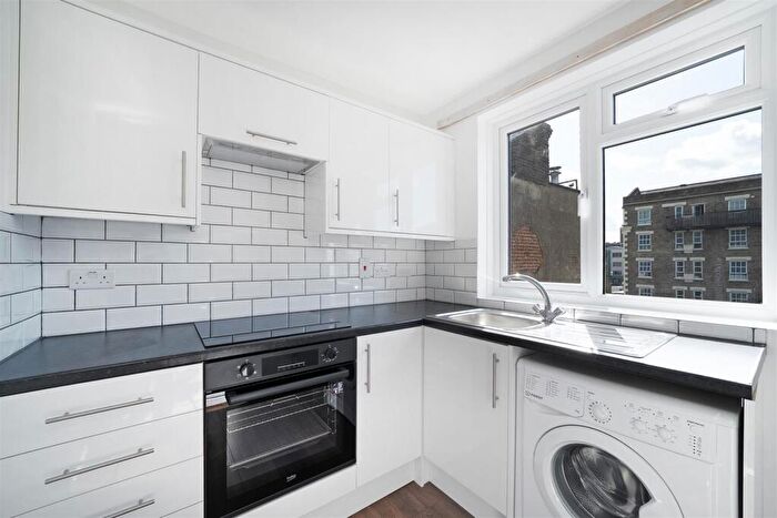 Flat To Rent In Bethnal Green Road, London, E2