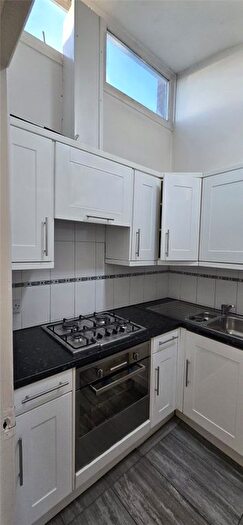 1 Bedroom Flat To Rent In Burnt Oak Broadway, Burnt Oak, Edgware, HA8