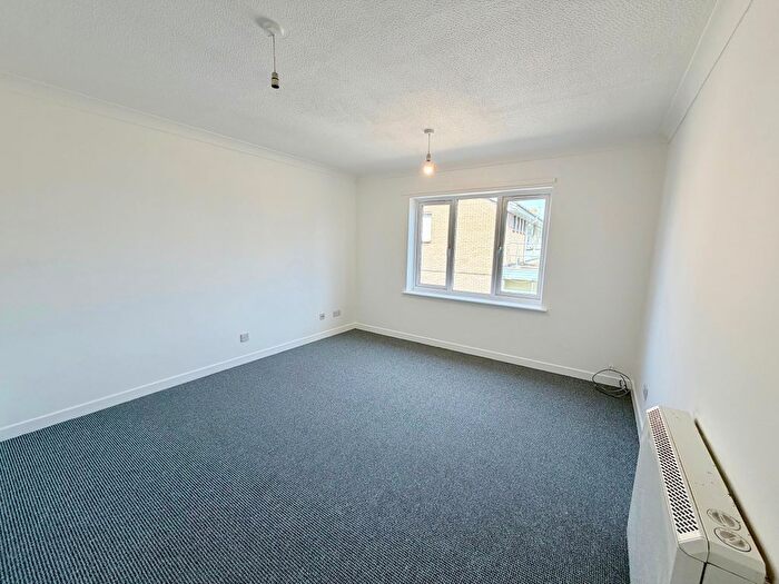 2 Bedroom Flat To Rent In Sheringham Court, Milton Road, Stowmarket, IP14