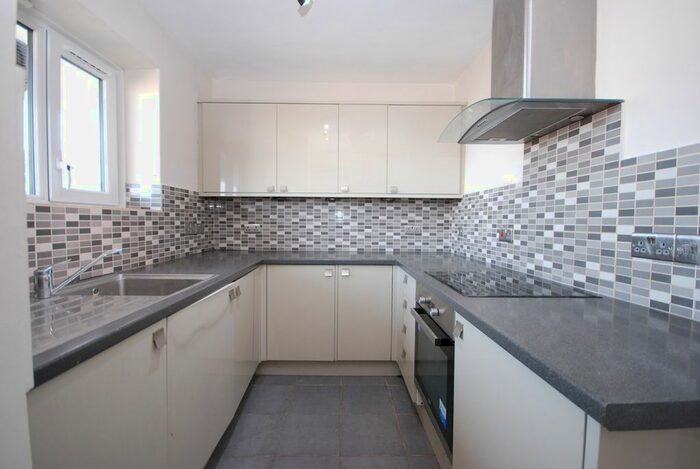 1 Bedroom Property To Rent In Lochinvar Street, London, SW12