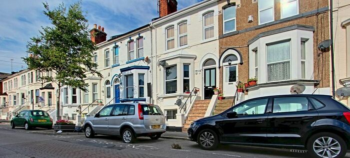 1 Bedroom Flat To Rent In Mann Street, Hastings, TN34