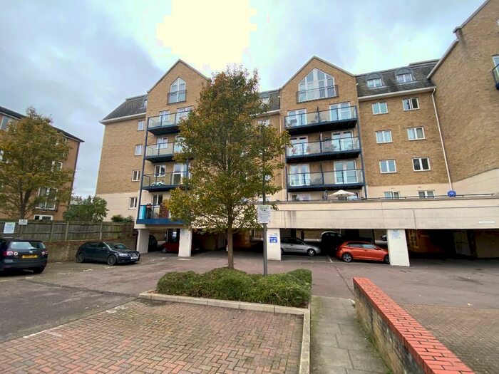 1 Bedroom Apartment To Rent In Taverners Way, Hoddesdon, Hertfordshire, EN11