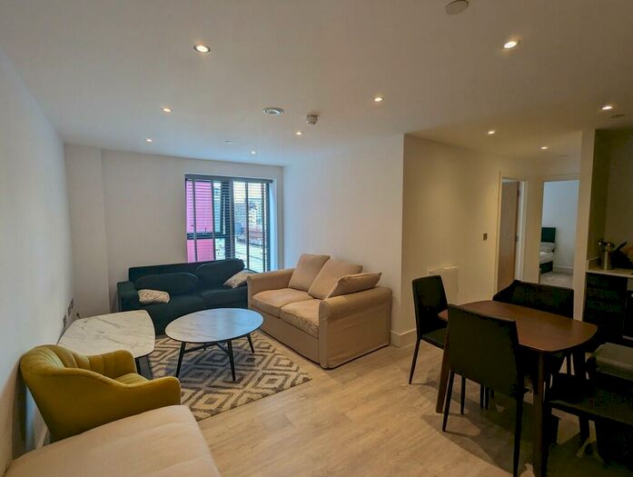2 Bedroom Apartment To Rent In Severn House, Severn Street, Birmingham, B1