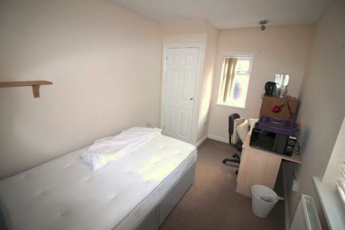 5 Bedroom Flat To Rent In Coniston Avenue, Newcastle Upon Tyne, NE2