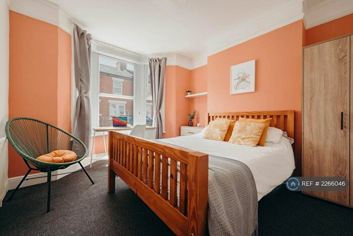 5 Bedroom Terraced House To Rent In Clarke Road, Northampton, NN1