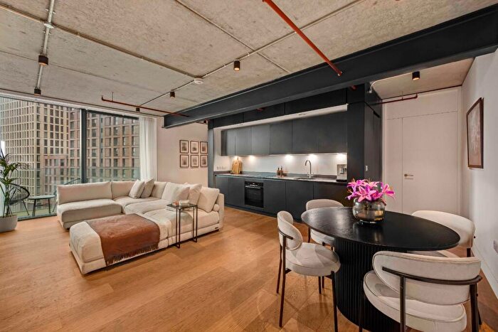 2 Bedroom Apartment For Sale In Chapeltown Street, Manchester, M1