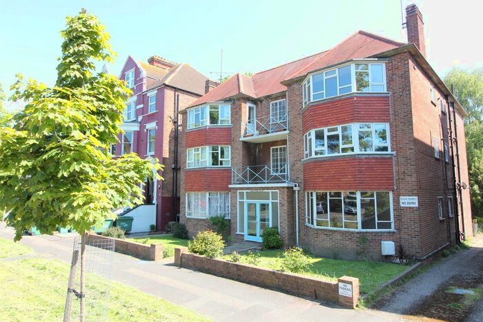2 Bedroom Flat To Rent In Earls Avenue, Folkestone CT20