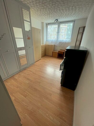 3 Bedroom Flat To Rent In Lawrence Street, London, E16