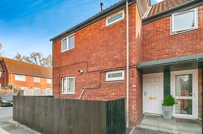 1 Bedroom Flat For Sale In Greystone Close, Redditch, B98