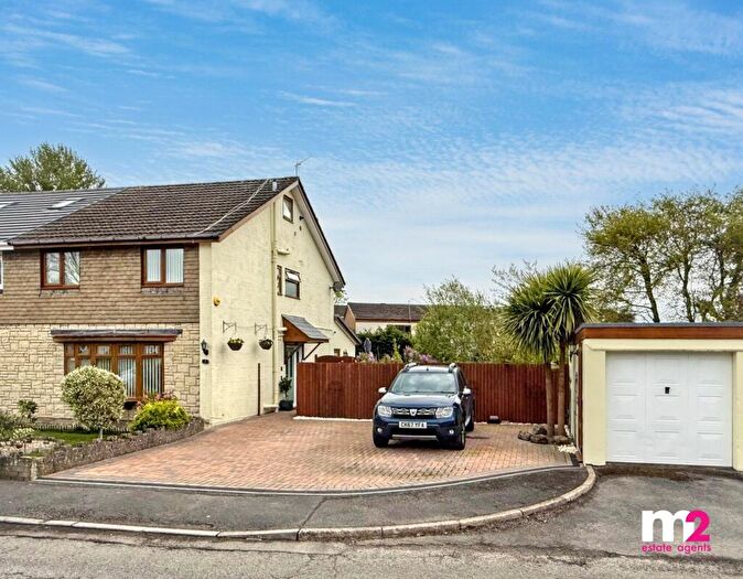 5 Bedroom Semi-Detached House For Sale In Oaklands, Ponthir, Newport, NP18