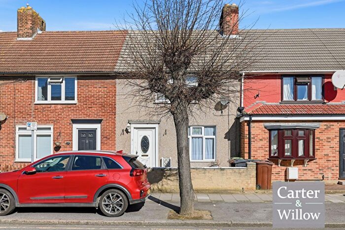 3 Bedroom Terraced House For Sale In Woodward Road, Dagenham, RM9