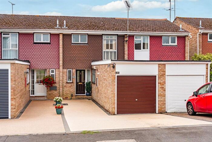 3 Bedroom Terraced House For Sale In Hazeldell, Watton At Stone, Hertford, SG14