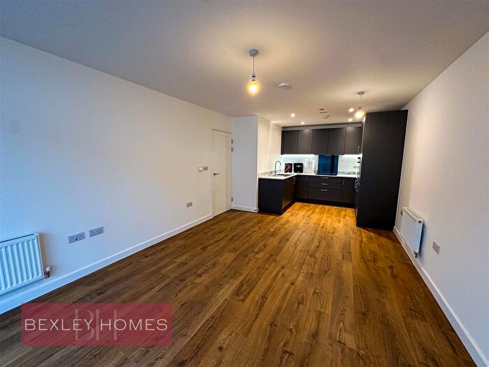 2 Bedroom Flat To Rent In Liberty Court, Stone Crossing, Dartford, DA2