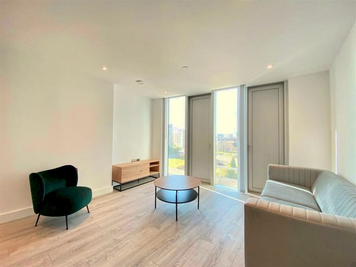2 Bedroom Apartment To Rent In The Blade, Manchester, M15