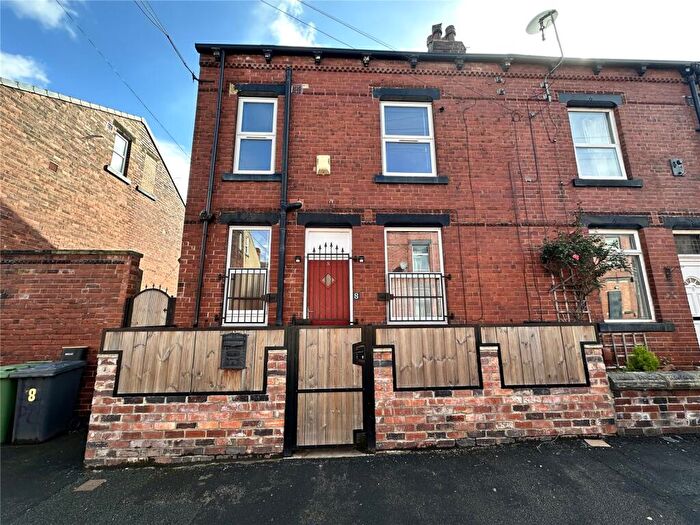 2 Bedroom Terraced House To Rent In Edinburgh Place, Leeds, West Yorkshire, LS12