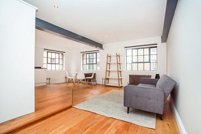 2 Bedroom Flat To Rent In Coriander Court, London, SE1