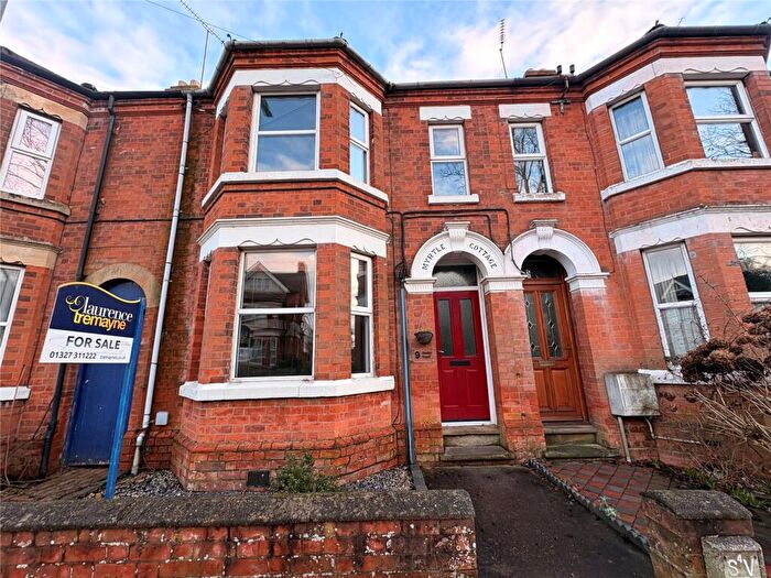 3 Bedroom Terraced House For Sale In Badby Road, Daventry, Northamptonshire, NN11