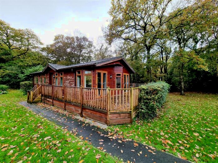 3 Bedroom Chalet For Sale In Willow Bay Country Park, Whitstone, EX22