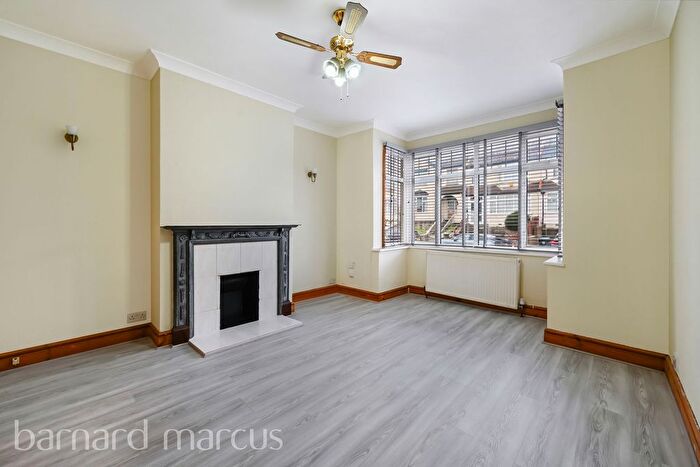 3 Bedroom Terraced House To Rent In Waddon Court Road, Croydon, CR0