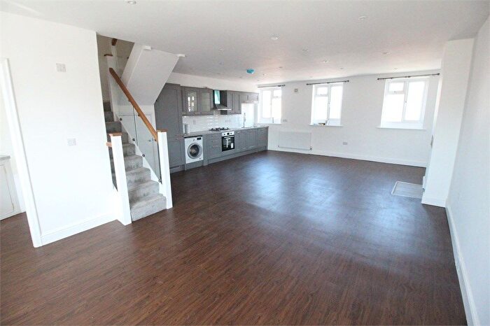 2 Bedroom Flat To Rent In Portsdown, Edgware, HA8
