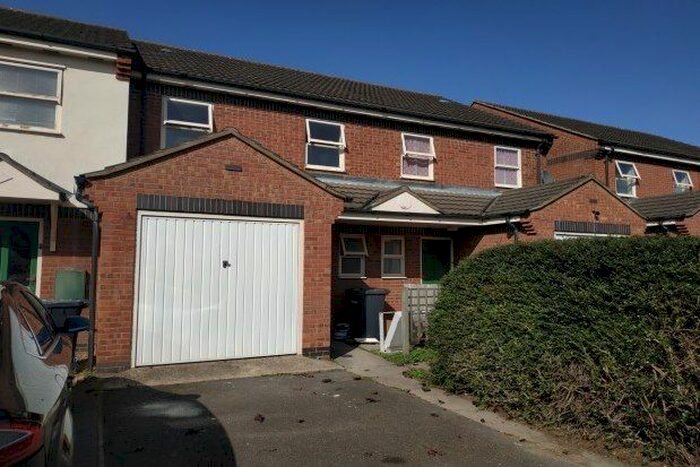 3 Bedroom Property To Rent In The Maples, Peterborough PE1