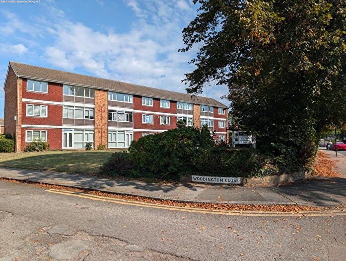 2 Bedroom Flat To Rent In Woodington Close, London, SE9