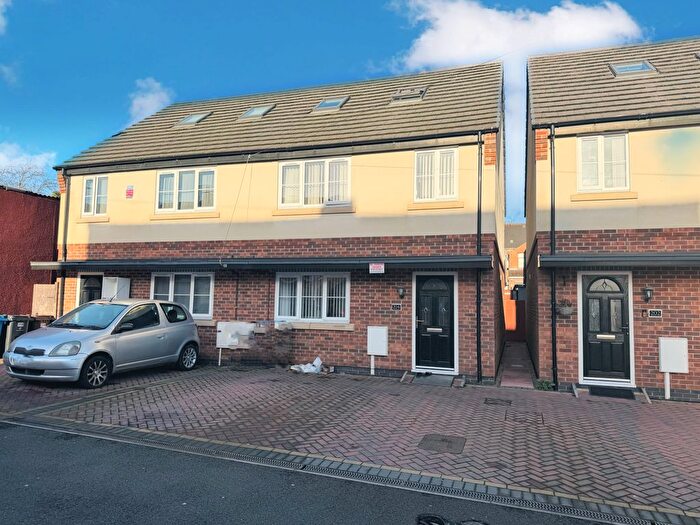 4 Bedroom Semi Detached House For Sale In Porter Road, Derby, DE23