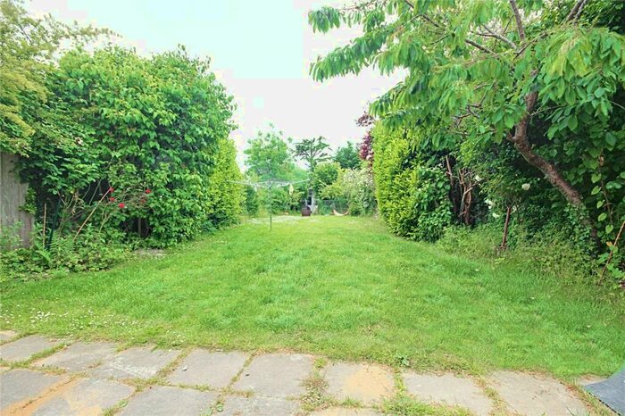 5 Bedroom Semi-Detached House To Rent In West Side, High Road, Turnford, Broxbourne, EN10