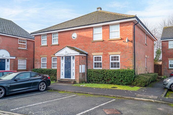 2 Bedroom Flat For Sale In Canons Court, Bishopthorpe, York, YO23