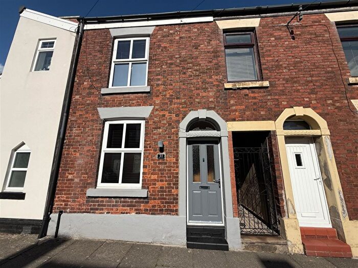 2 Bedroom Terraced House For Sale In Gibraltar Lane, Denton, Manchester, M34