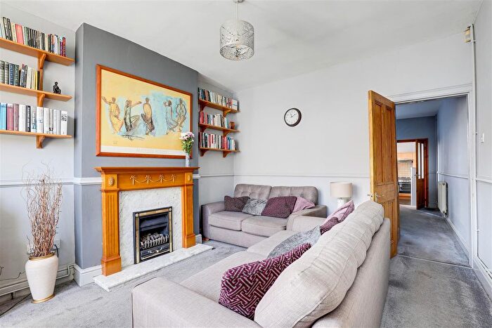 2 Bedroom End Of Terrace House For Sale In Wentworth Road, Sherwood, Nottinghamshire, NG5