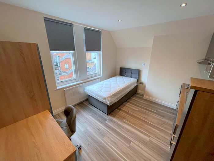 Studio To Rent In Flat Upper New Walk, Leicester, LE1