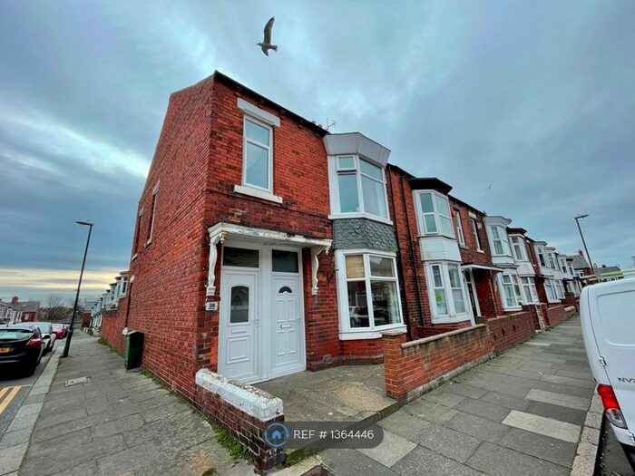 2 Bedroom Flat To Rent In Talbot Road, South Shields, NE34
