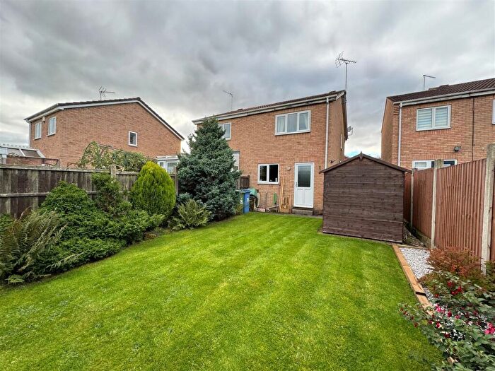 2 Bedroom Semi-Detached House For Sale In Gateford Glade, Worksop, S81