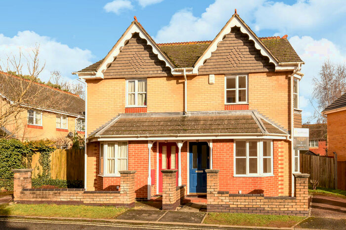 2 Bedroom Semi-Detached House To Rent In Skene Close, Headington, OX3