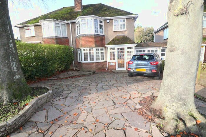 1 Bedroom Semi-Detached House To Rent In Birdsfoot Lane, Luton, LU3