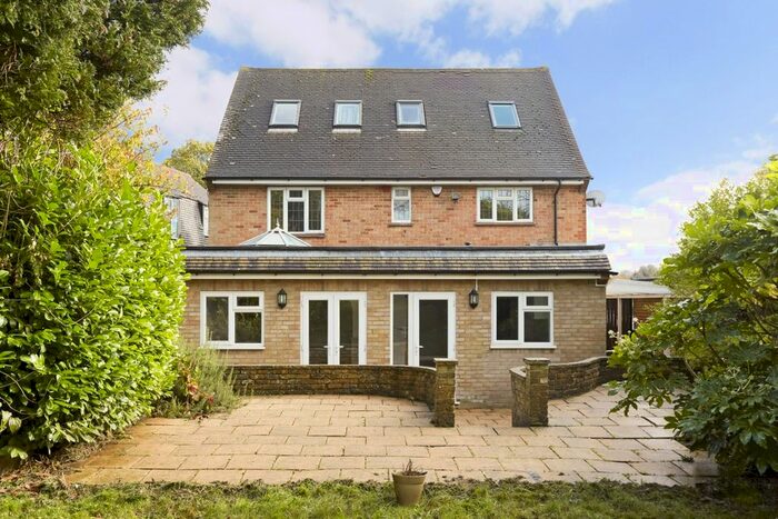6 Bedroom Detached House To Rent In Brighton Road, Banstead SM7